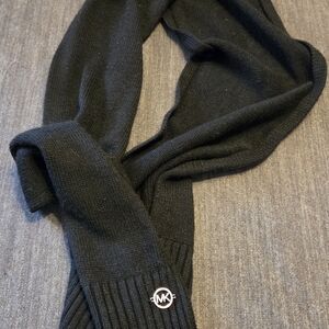 Michael Kors Black‎ Knit Scarf